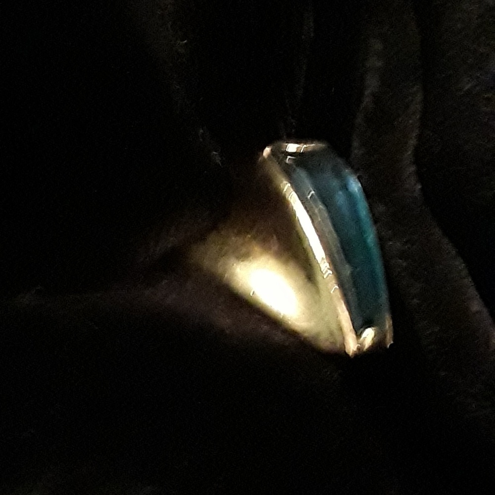 Blue topaz 14 karat gold ring